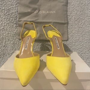 Manolo Blahnik Carolyne yellow suede sling back high heels  Never worn